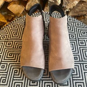 Naot leather color block heel sandal